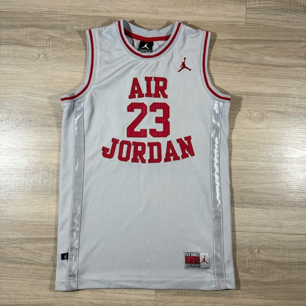 Air Jordan #23 Michael Jordan Fly Since 1982 Gray Jersey Youth Large Basketball